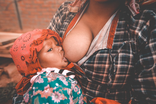 breasfeeding in public